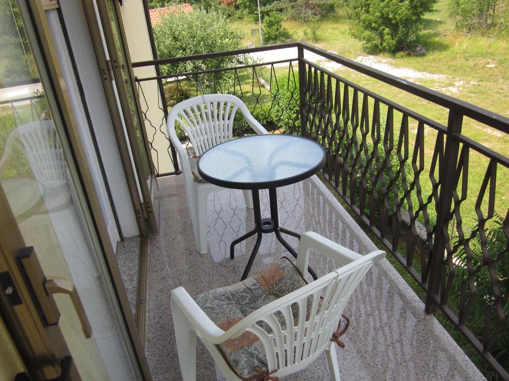 Guest House Mrvcic Rupa Room photo