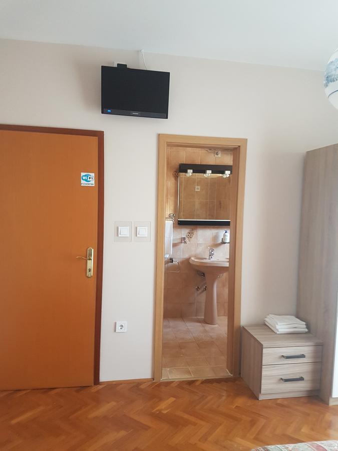 Guest House Mrvcic Rupa Exterior photo