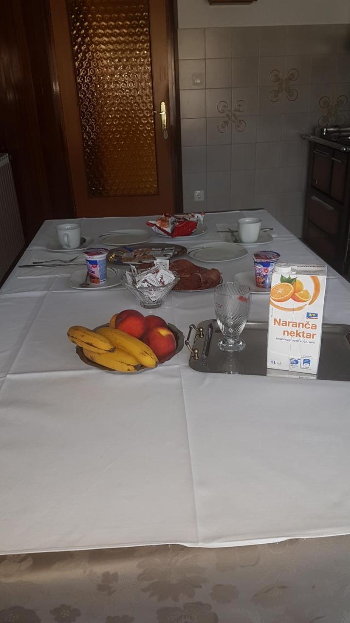 Guest House Mrvcic Rupa Exterior photo